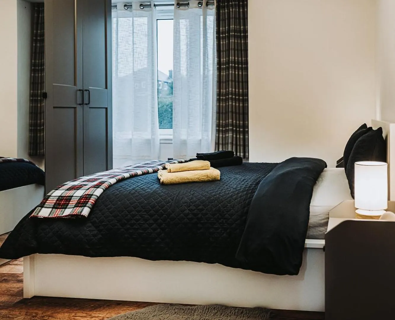 Large Bedroom, Close To Airport And City Centre 에든버러 영국