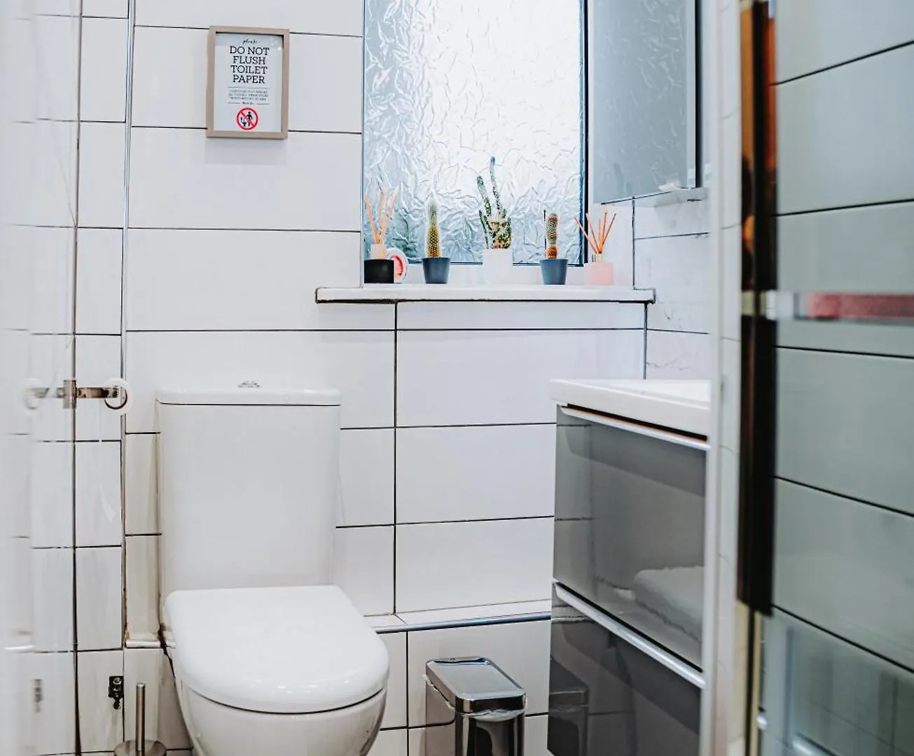 Large Bedroom, Close To Airport And City Centre 에든버러 0*,  영국