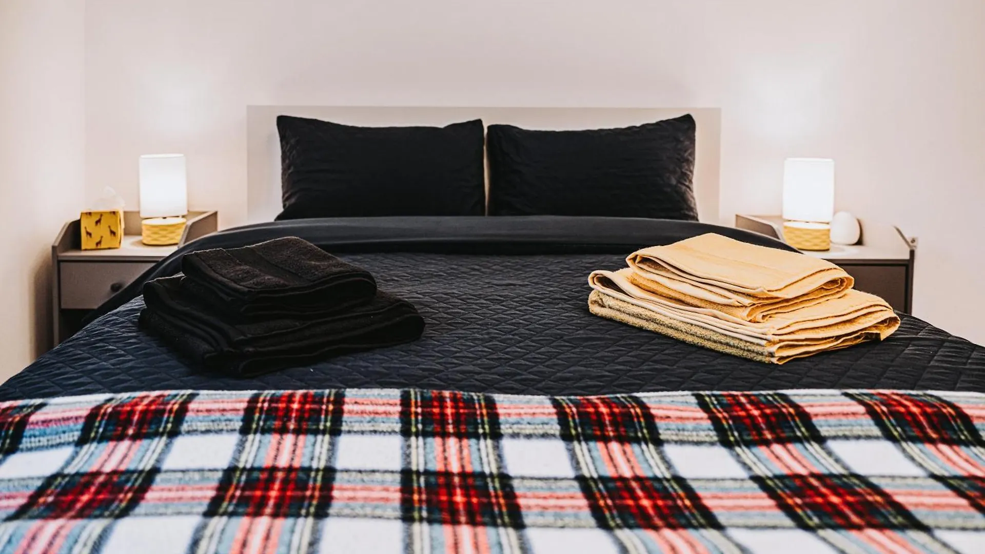 Large Bedroom, Close To Airport And City Centre 에든버러