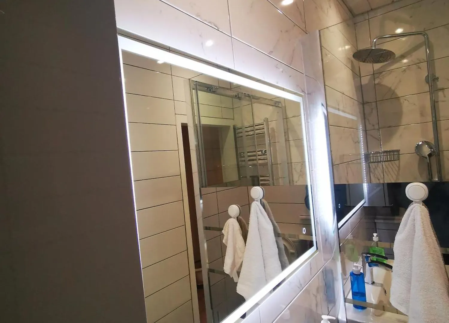 Large Bedroom, Close To Airport And City Centre 에든버러